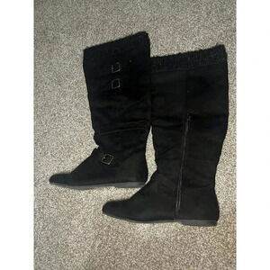Preowned JustFab Women's Flat Boots Size 7.5